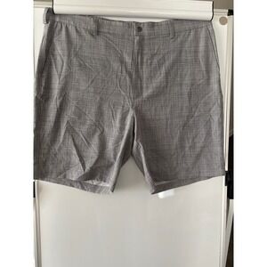 Roundtree & Yorke men's shorts gray plaid performance size 44B
